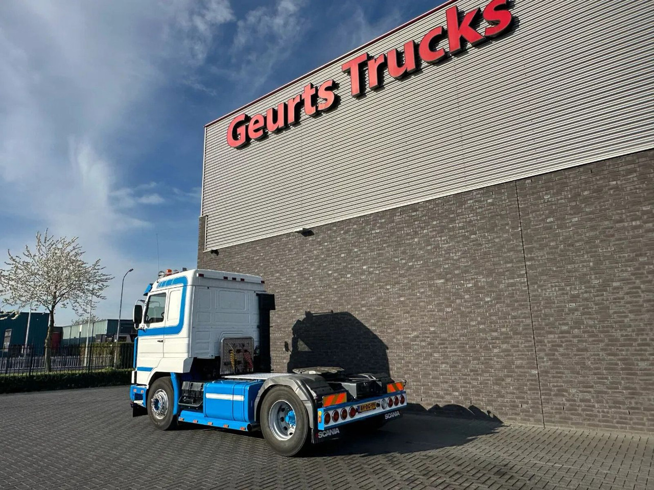 Scania R143-500 V8 H A4X2L 500PK TREKKER / SATTELZUG / - Tracteur routier: photos 3 Scania R143-500 V8 H A4X2L 500PK TREKKER / SATTELZUG / - Tracteur routier: photos 3