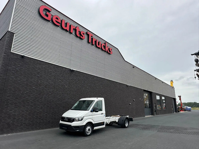 MAN TGE 6.160 CHASSIS CABINE (NIEUW) - Véhicule utilitaire: photos 2 MAN TGE 6.160 CHASSIS CABINE (NIEUW) - Véhicule utilitaire: photos 2