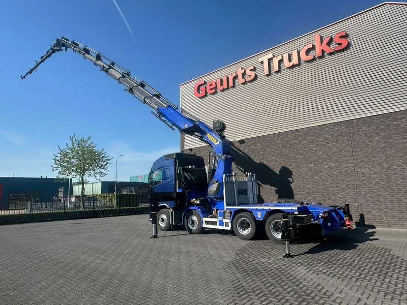 Volvo FH 540 8X4 TREKKER / BAKWAGEN MET PALFINGER PK135.002 TEC7 + JIB PJ190 KRAAN / KRAN / CRANE / GRUA - Camion grue: photos 4 Volvo FH 540 8X4 TREKKER / BAKWAGEN MET PALFINGER PK135.002 TEC7 + JIB PJ190 KRAAN / KRAN / CRANE / GRUA - Camion grue: photos 4