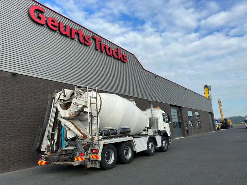 Volvo FM 410 8X4 + STETTER 9 M3 MIXER/MISCHER + THEAM 15 M TRANSPORTBAND/BELT - Camion malaxeur: photos 5 Volvo FM 410 8X4 + STETTER 9 M3 MIXER/MISCHER + THEAM 15 M TRANSPORTBAND/BELT - Camion malaxeur: photos 5