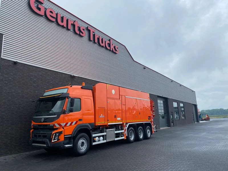 Volvo FMX 510 8X4 TRIDEM + MTS DINO 5 SAUGBAGGER/SUCTIONEXAVATOR/GRONDZUIGER - Camion hydrocureur: photos 2 Volvo FMX 510 8X4 TRIDEM + MTS DINO 5 SAUGBAGGER/SUCTIONEXAVATOR/GRONDZUIGER - Camion hydrocureur: photos 2
