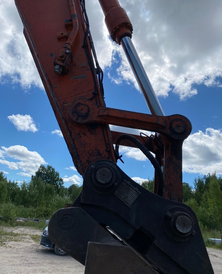 HITACHI ZX 250LC-3 - Pelle sur chenille: photos 5 HITACHI ZX 250LC-3 - Pelle sur chenille: photos 5