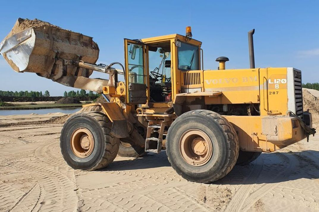 VOLVO L120B - Chargeuse sur pneus: photos 2 VOLVO L120B - Chargeuse sur pneus: photos 2