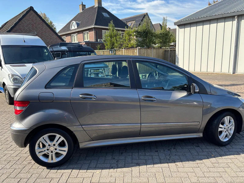 Mercedes-Benz B-Klasse B 180 Automaat Trekhaak - Voiture: photos 2 Mercedes-Benz B-Klasse B 180 Automaat Trekhaak - Voiture: photos 2