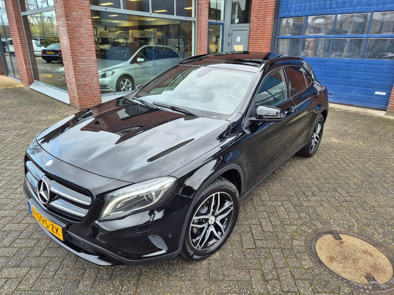Mercedes-Benz GLA 200 AMG line Automaat prestige - Voiture: photos 2 Mercedes-Benz GLA 200 AMG line Automaat prestige - Voiture: photos 2
