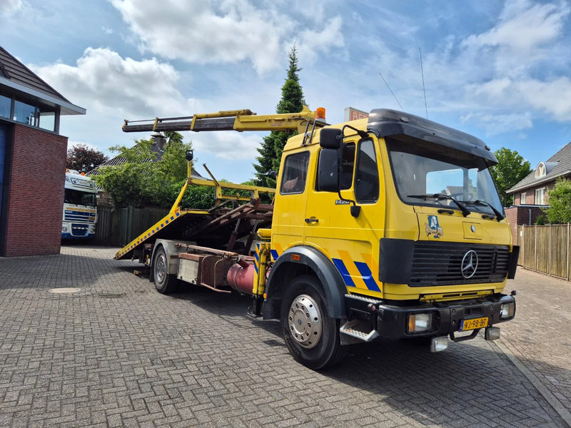Mercedes-Benz SK 1420 afzetbak.kraan.lier.... Bergingswagen - Remorqueuse: photos 1 Mercedes-Benz SK 1420 afzetbak.kraan.lier.... Bergingswagen - Remorqueuse: photos 1