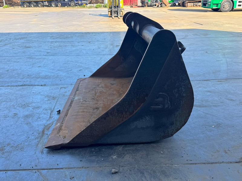 CW30 / CW40 Slotenbak 2200mm bucket - Godet: photos 4 CW30 / CW40 Slotenbak 2200mm bucket - Godet: photos 4