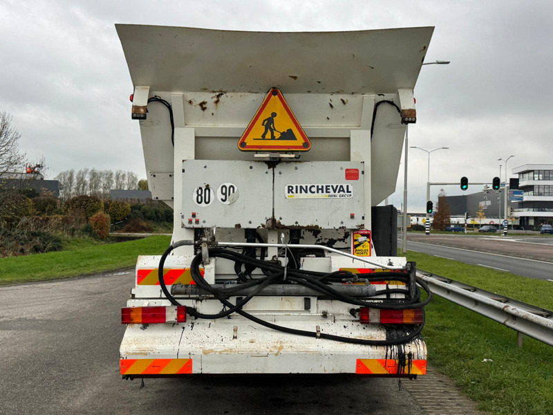 MERCEDESBENZ Axor 2533 6x2x4 Rincheval Bitumensprayer / chip spreader - Camion: photos 4 MERCEDESBENZ Axor 2533 6x2x4 Rincheval Bitumensprayer / chip spreader - Camion: photos 4