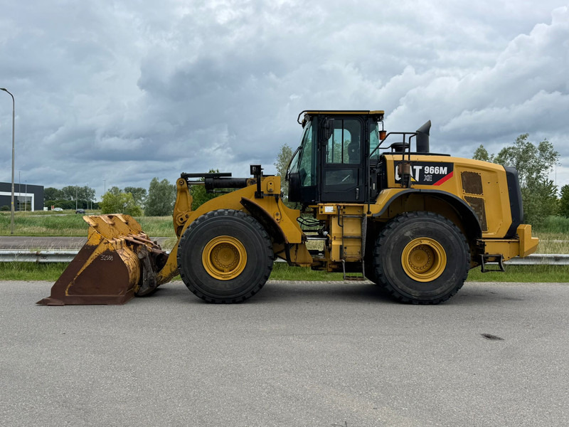 Caterpillar 966M XE - Chargeuse sur pneus: photos 1 Caterpillar 966M XE - Chargeuse sur pneus: photos 1