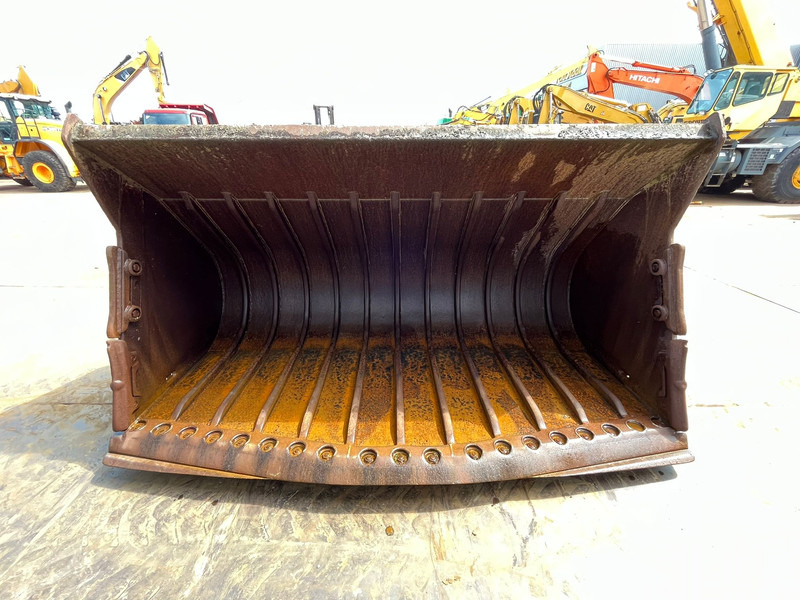 Doosan Bucket DL420-3 4500 l - Godet: photos 3 Doosan Bucket DL420-3 4500 l - Godet: photos 3