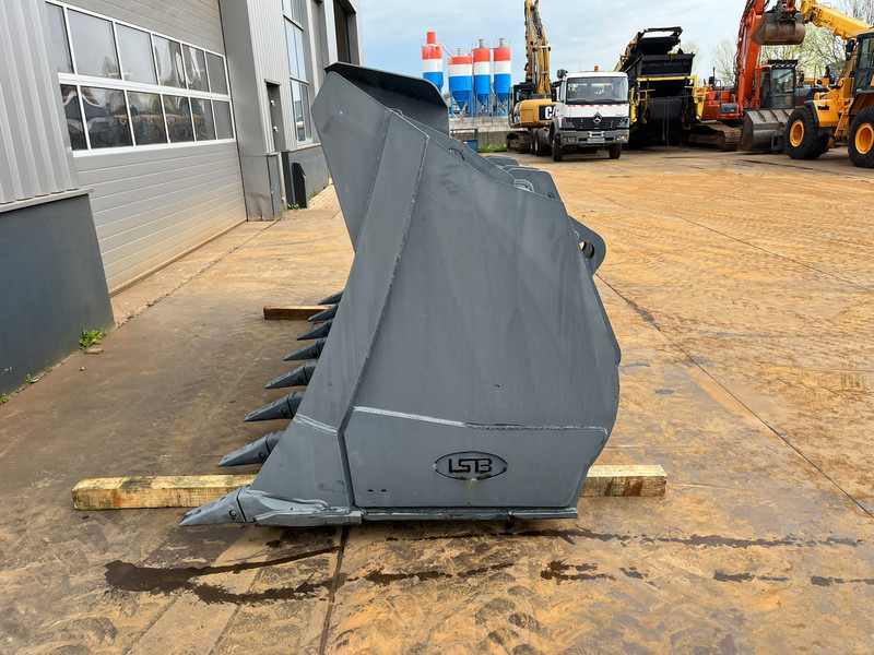 Doosan Bucket DL450-3 4700 l - Godet: photos 4 Doosan Bucket DL450-3 4700 l - Godet: photos 4
