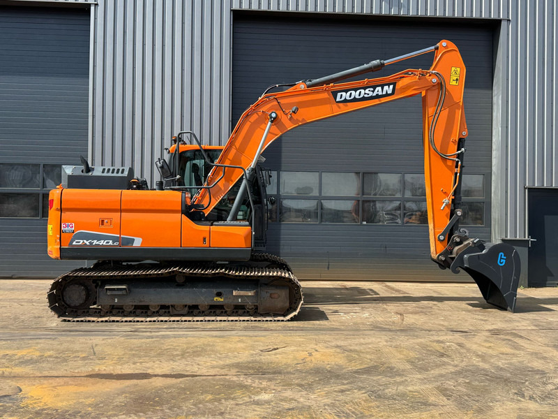Doosan DX140LC-5 - CE / Verachtert CW30 - GP edge bucket - Pelle sur chenille: photos 4 Doosan DX140LC-5 - CE / Verachtert CW30 - GP edge bucket - Pelle sur chenille: photos 4