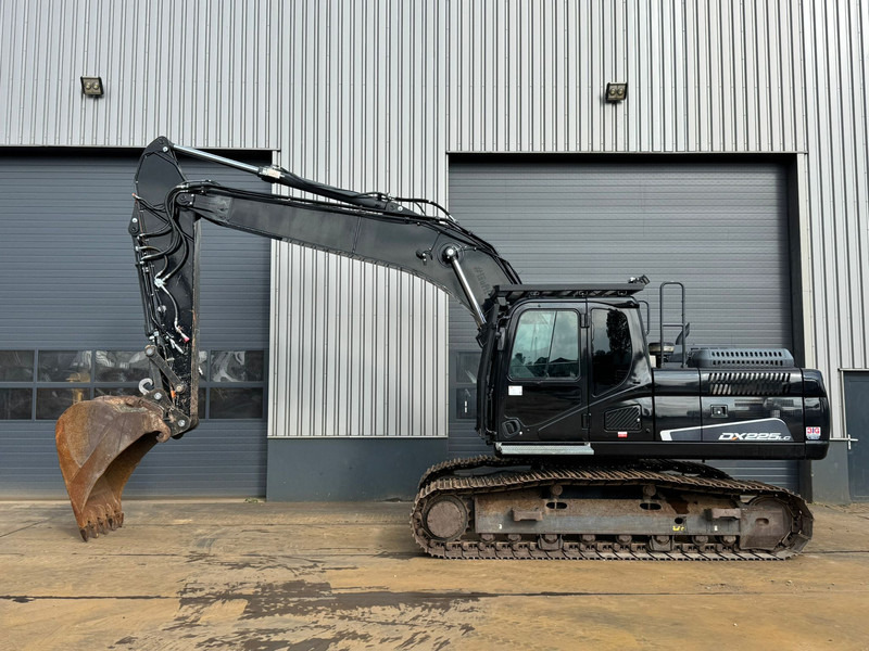 Doosan DX225LC-5 - Pelle sur chenille: photos 1 Doosan DX225LC-5 - Pelle sur chenille: photos 1