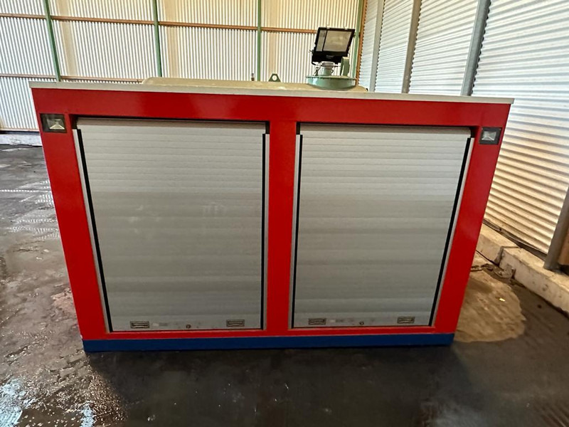 Emiliana Serbatoi Service Truck Structure / NEW - Cuve de stockage: photos 4 Emiliana Serbatoi Service Truck Structure / NEW - Cuve de stockage: photos 4