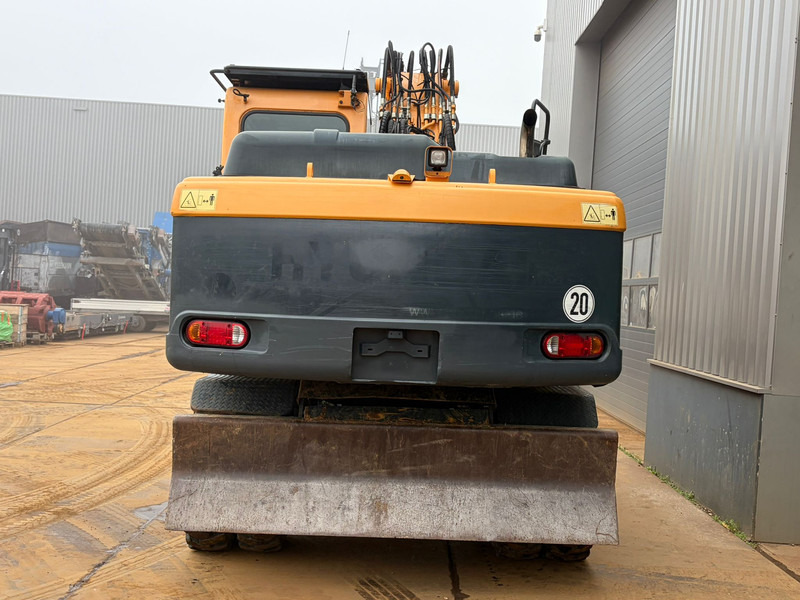 Hyundai Robex 180W-9A - Pelle sur pneus: photos 4 Hyundai Robex 180W-9A - Pelle sur pneus: photos 4