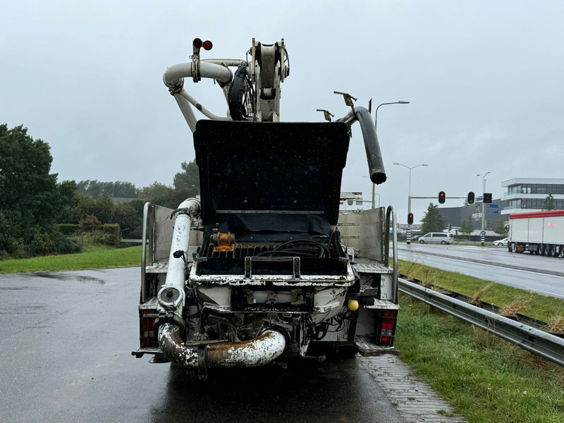 MAN TGA 26.360 6x4 with Putzmeister BSF24-4.16 24m Concrete Pump - Camion pompe: photos 4 MAN TGA 26.360 6x4 with Putzmeister BSF24-4.16 24m Concrete Pump - Camion pompe: photos 4