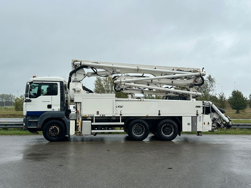 MAN TGA 26.360 6x4 with Putzmeister BSF24-4.16 24m Concrete Pump - Camion pompe: photos 2 MAN TGA 26.360 6x4 with Putzmeister BSF24-4.16 24m Concrete Pump - Camion pompe: photos 2