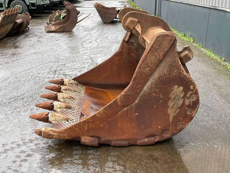 Verachtert Bucket with teeth - Godet: photos 2 Verachtert Bucket with teeth - Godet: photos 2