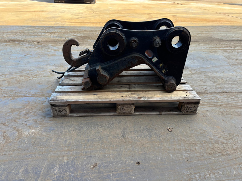 Verachtert CW45S CW-45S-H.5.N CB-Linkage - Attache rapide: photos 5 Verachtert CW45S CW-45S-H.5.N CB-Linkage - Attache rapide: photos 5