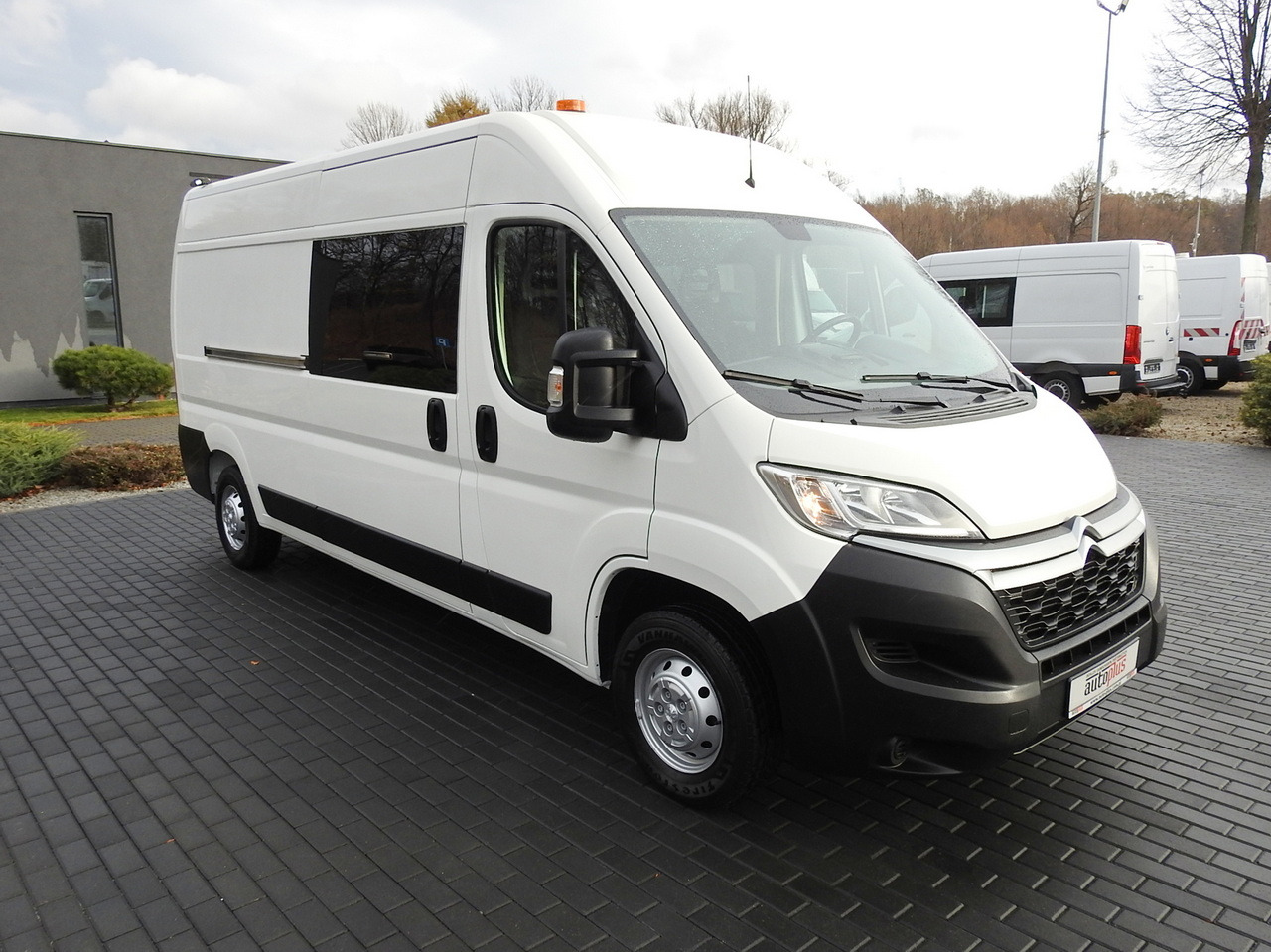 CITROEN JUMPER BOX DELIVERY VAN 6 SEATS AIR CONDITIONING 140HP - Fourgon utilitaire: photos 4 CITROEN JUMPER BOX DELIVERY VAN 6 SEATS AIR CONDITIONING 140HP - Fourgon utilitaire: photos 4
