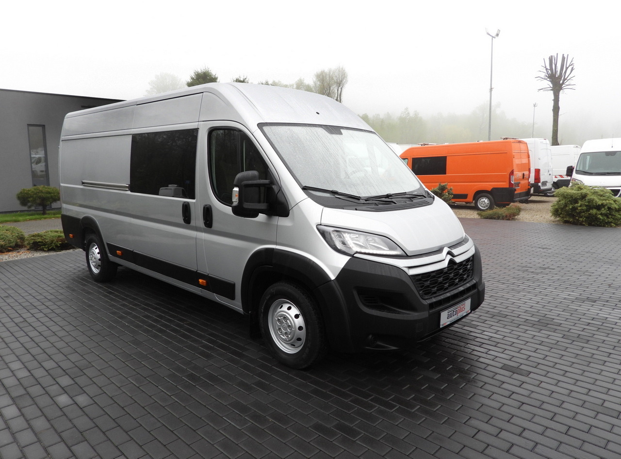 CITROEN JUMPER BOX DELIVERY VAN 7 SEATS CRUISE CONTROL LED LIGHTS AIR CONDITIONING 165HP - Fourgon utilitaire: photos 4 CITROEN JUMPER BOX DELIVERY VAN 7 SEATS CRUISE CONTROL LED LIGHTS AIR CONDITIONING 165HP - Fourgon utilitaire: photos 4