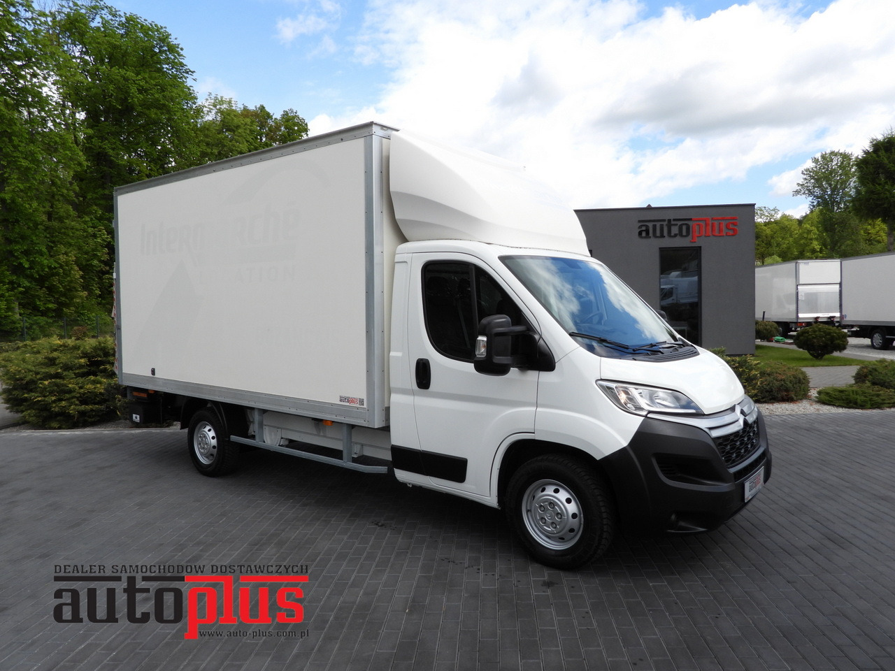 CITROEN JUMPER BOX LIFT 8 PALLETS CRUISE CONTROL NAVIGATION AIR CONDITIONING  165HP - Fourgon grand volume: photos 1 CITROEN JUMPER BOX LIFT 8 PALLETS CRUISE CONTROL NAVIGATION AIR CONDITIONING  165HP - Fourgon grand volume: photos 1
