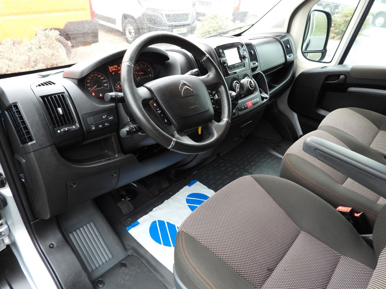 Citroën JUMPER KASTENWAGEN DOPPELKABINE 7 SITZE TEMPOMAT - Fourgon utilitaire, Utilitaire double cabine: photos 2 Citroën JUMPER KASTENWAGEN DOPPELKABINE 7 SITZE TEMPOMAT - Fourgon utilitaire, Utilitaire double cabine: photos 2