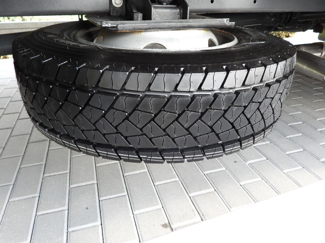 Camion porte-conteneur/ Caisse mobile DAF LF 230 CONTAINER CARRIER PLATFORM + TRAILER WEBASTO CRUISE CONTROL LED LIGHTS PNEUMATICS AUTOMATIC TRANSMISSION  TWIN WHEELS AIR CONDITIONING  230HP: photos 24