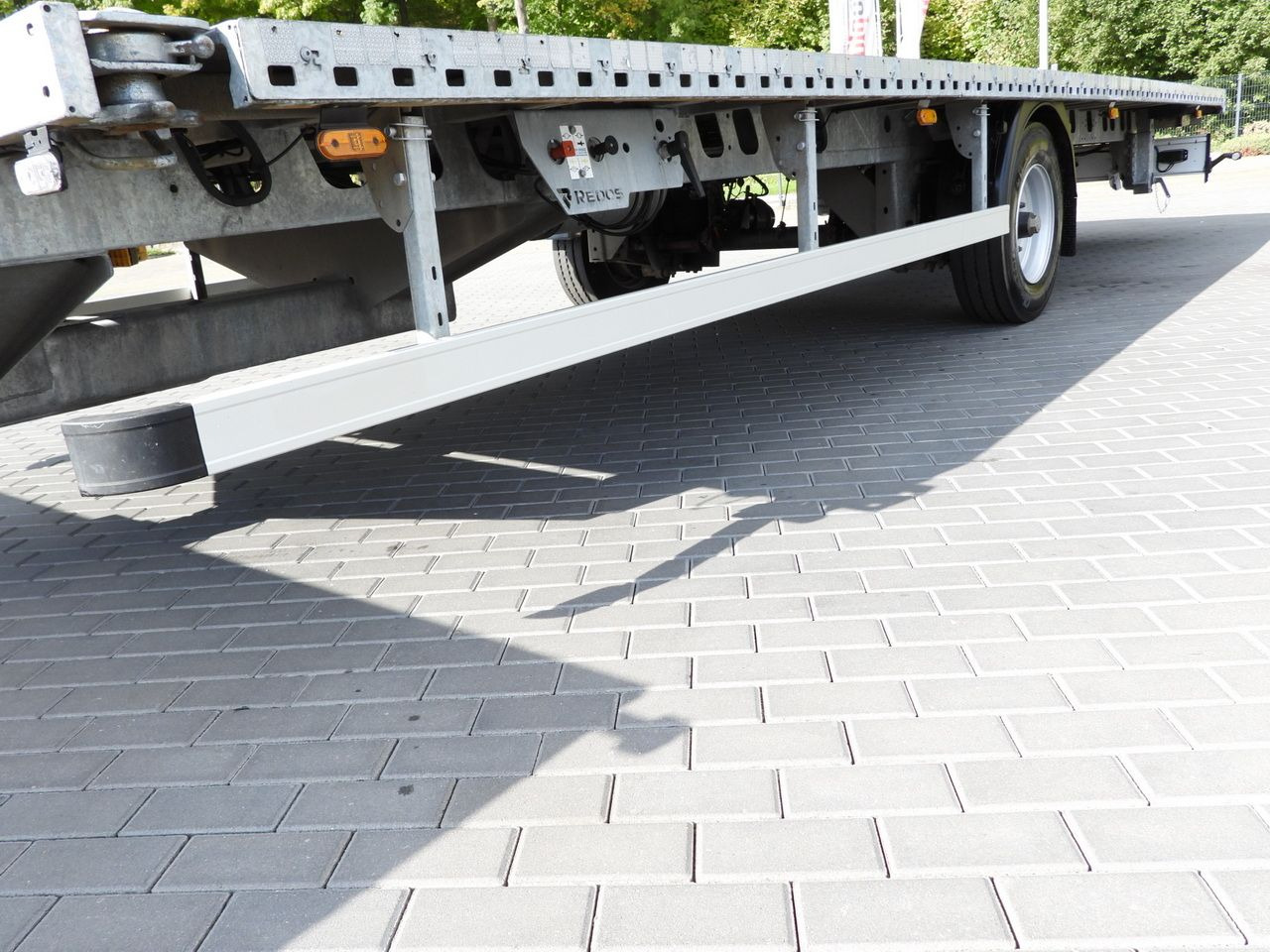 Camion porte-conteneur/ Caisse mobile DAF LF 230 CONTAINER CARRIER PLATFORM + TRAILER WEBASTO CRUISE CONTROL LED LIGHTS PNEUMATICS AUTOMATIC TRANSMISSION  TWIN WHEELS AIR CONDITIONING  230HP: photos 42