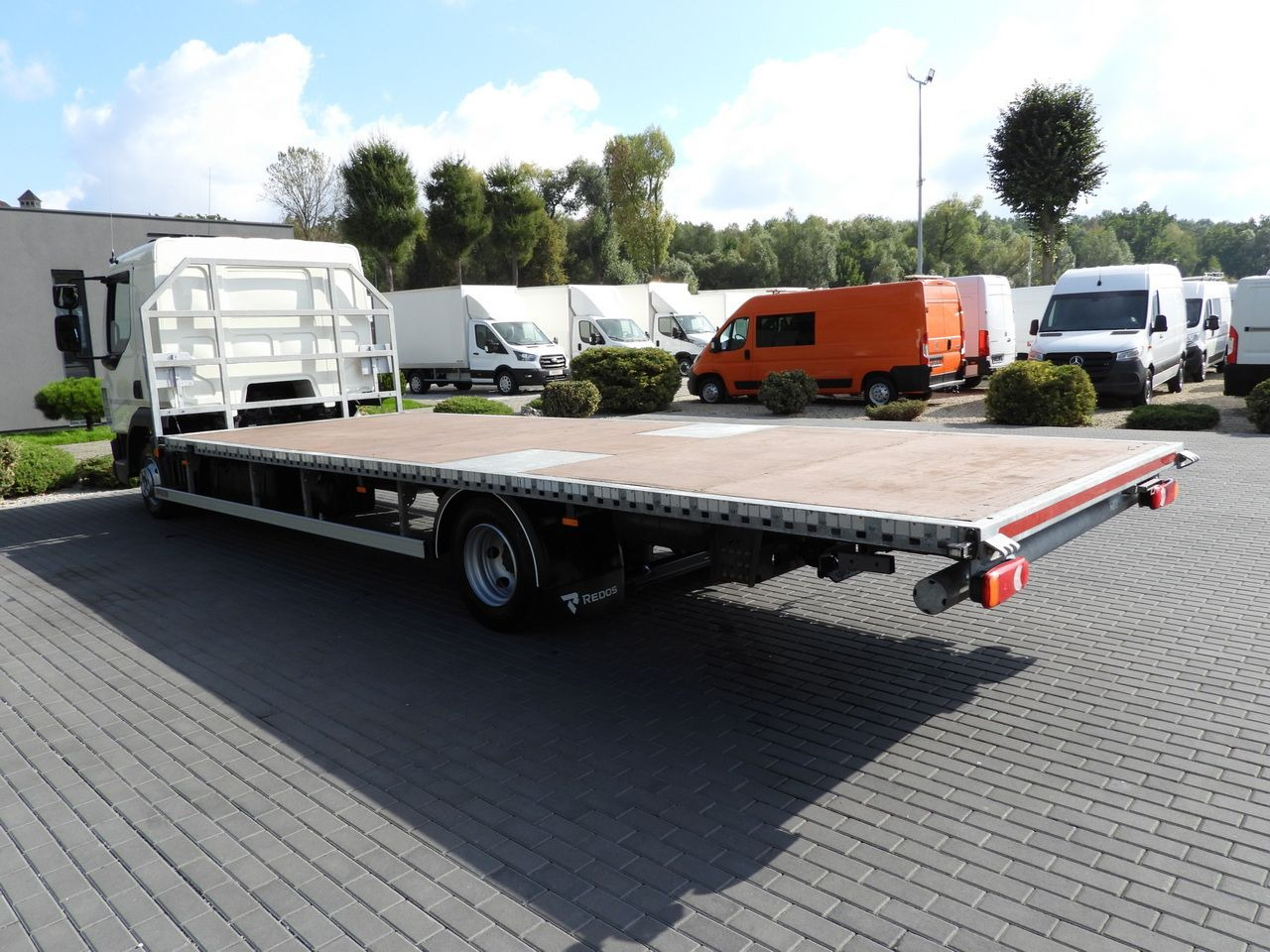 Camion porte-conteneur/ Caisse mobile DAF LF 230 CONTAINER CARRIER PLATFORM + TRAILER WEBASTO CRUISE CONTROL LED LIGHTS PNEUMATICS AUTOMATIC TRANSMISSION  TWIN WHEELS AIR CONDITIONING  230HP: photos 9