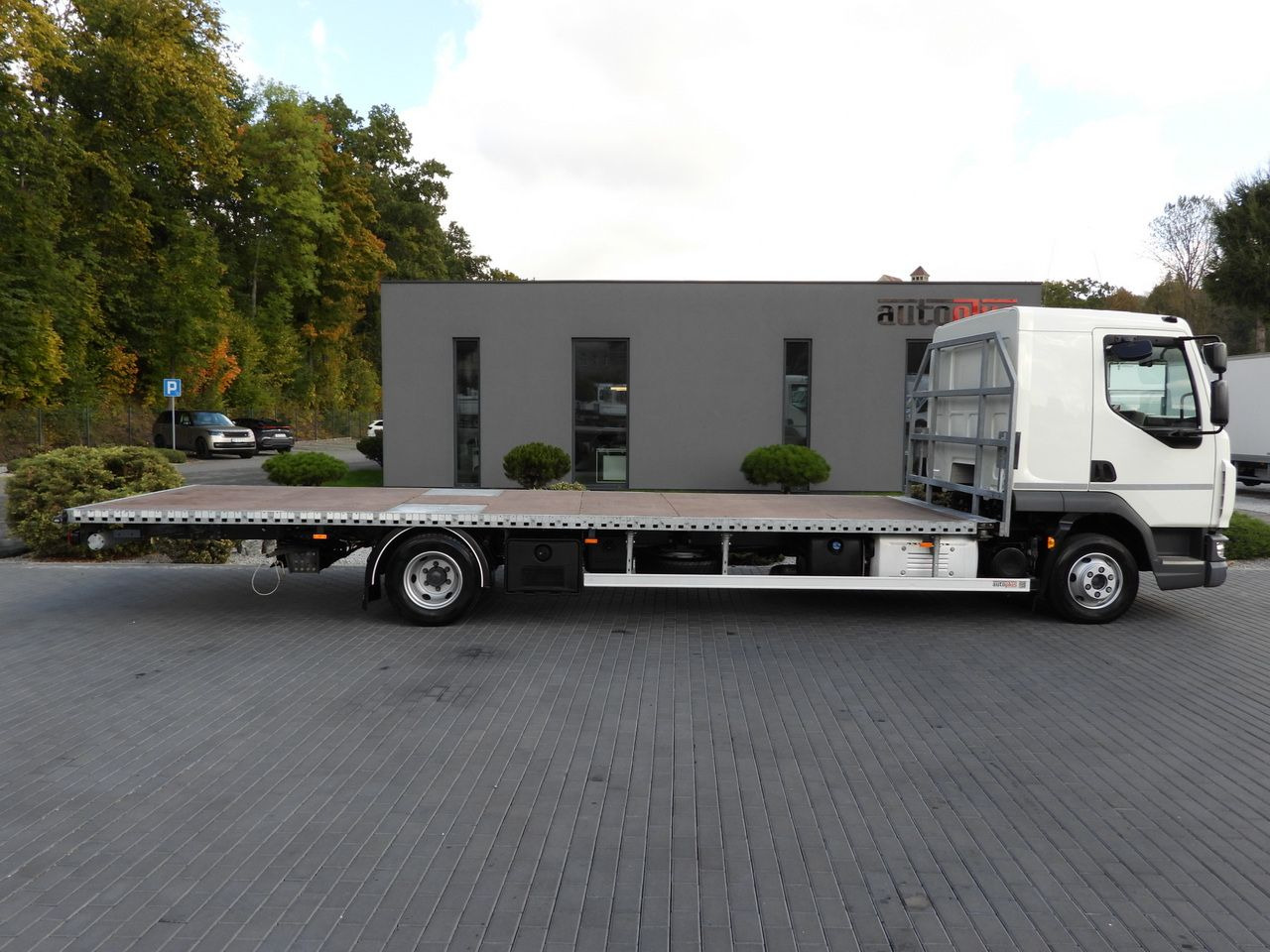 Camion porte-conteneur/ Caisse mobile DAF LF 230 CONTAINER CARRIER PLATFORM + TRAILER WEBASTO CRUISE CONTROL LED LIGHTS PNEUMATICS AUTOMATIC TRANSMISSION  TWIN WHEELS AIR CONDITIONING  230HP: photos 7