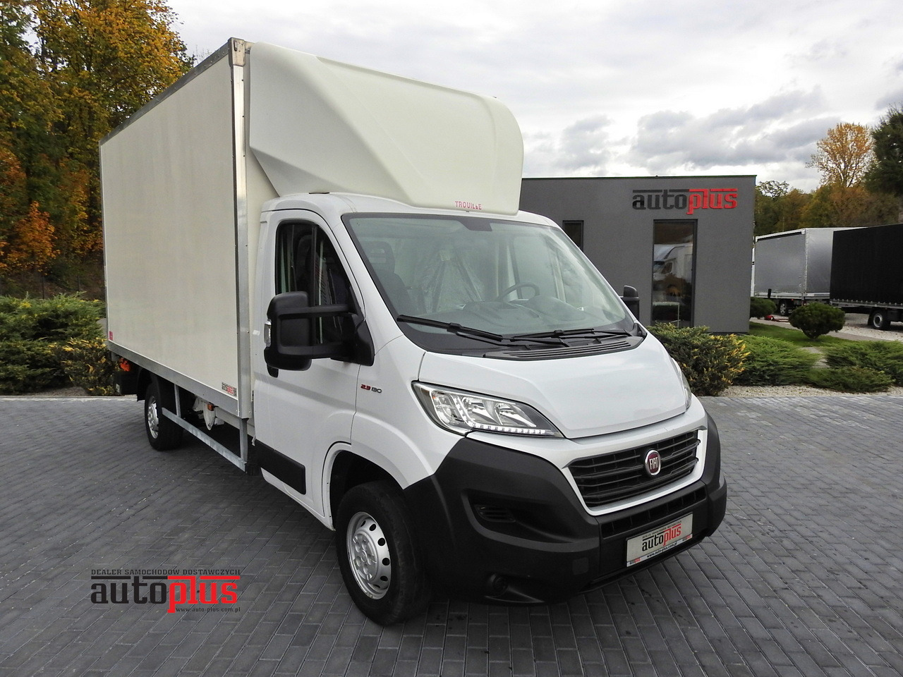 FIAT DUCATO BOX LIFT 8 PALLETS CRUISE CONTROL NAVIGATION AIR CONDITIONING LED LIGHTS 130HP - Fourgon grand volume: photos 1 FIAT DUCATO BOX LIFT 8 PALLETS CRUISE CONTROL NAVIGATION AIR CONDITIONING LED LIGHTS 130HP - Fourgon grand volume: photos 1