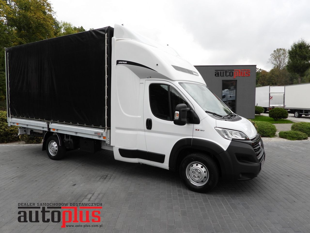 FIAT DUCATO TARPAULIN 9 PALLETS CRUISE CONTROL LED LIGHTS PNEUMATICS AIR CONDITIONING 180HP - Utilitaire rideaux coulissants (PLSC): photos 1 FIAT DUCATO TARPAULIN 9 PALLETS CRUISE CONTROL LED LIGHTS PNEUMATICS AIR CONDITIONING 180HP - Utilitaire rideaux coulissants (PLSC): photos 1