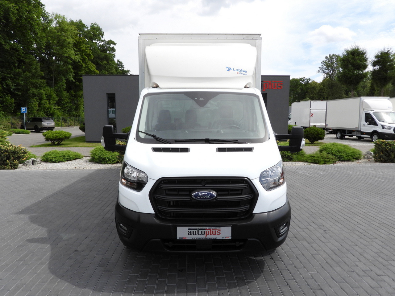 FORD TRANSIT BOX 8 PALLETS CRUISE CONTROL AIR CONDITIONING  130HP - Fourgon grand volume: photos 5 FORD TRANSIT BOX 8 PALLETS CRUISE CONTROL AIR CONDITIONING  130HP - Fourgon grand volume: photos 5