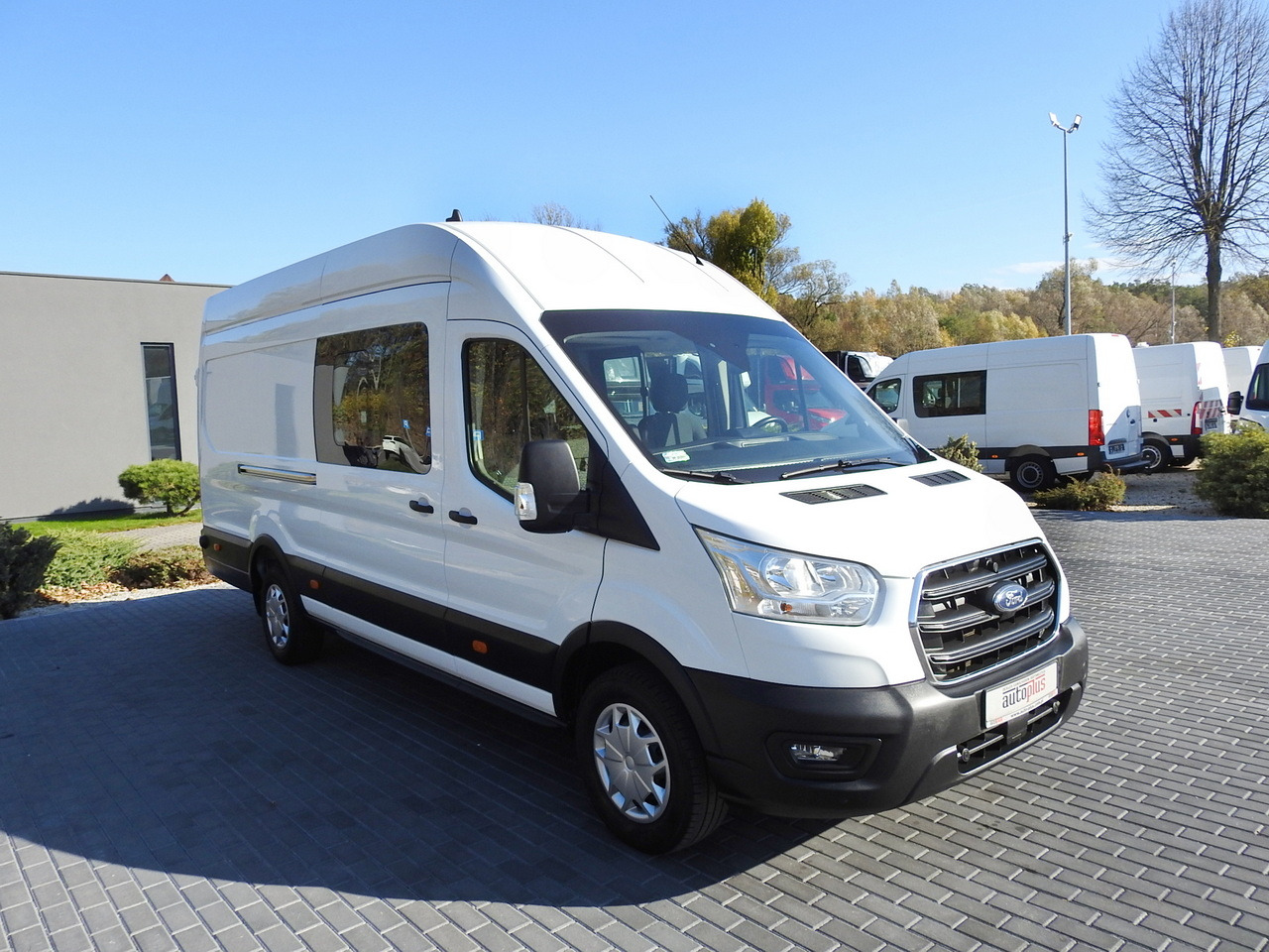 FORD TRANSIT BOX DELIVERY VAN 6 SEATS CRUISE CONTROL AIR CONDITIONING LED LIGHTS 130HP - Fourgon utilitaire: photos 4 FORD TRANSIT BOX DELIVERY VAN 6 SEATS CRUISE CONTROL AIR CONDITIONING LED LIGHTS 130HP - Fourgon utilitaire: photos 4