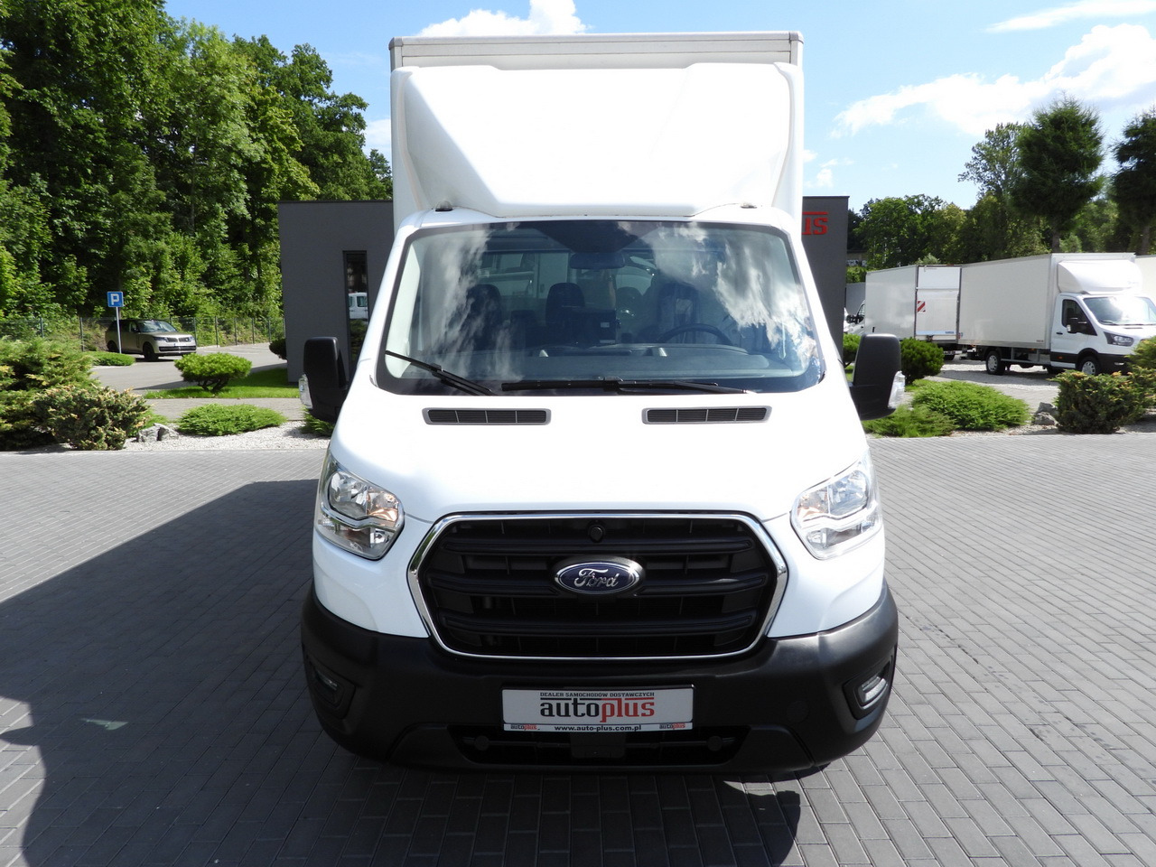 FORD TRANSIT BOX LIFT 8 PALLETS CRUISE CONTROL LED LIGHTS TWIN WHEELS AIR CONDITIONING  130HP - Utilitaire frigorifique: photos 5 FORD TRANSIT BOX LIFT 8 PALLETS CRUISE CONTROL LED LIGHTS TWIN WHEELS AIR CONDITIONING  130HP - Utilitaire frigorifique: photos 5