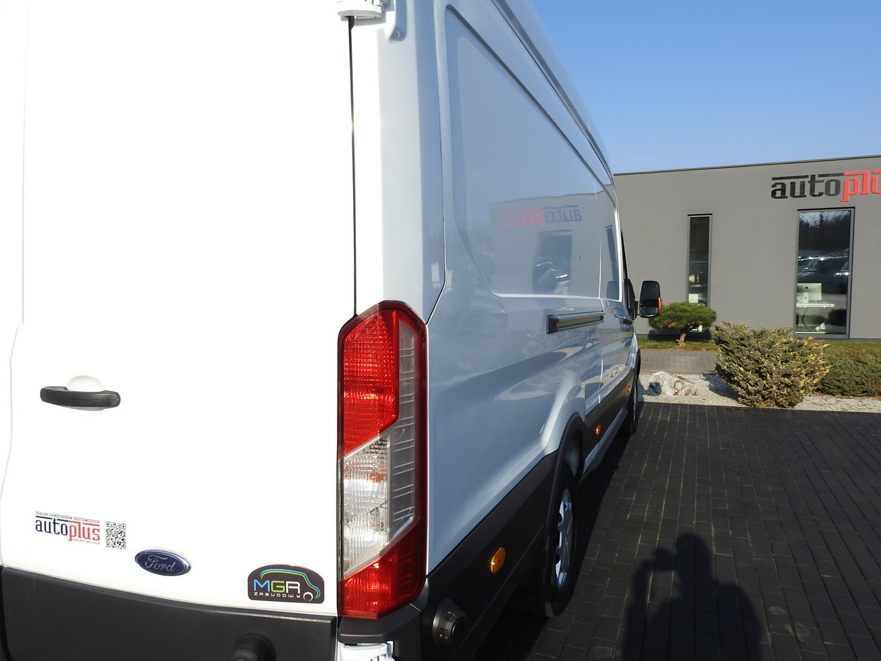 Utilitaire frigorifique FORD TRANSIT  REFRIGERATOR VAN 0°C HEATING FUNCTION CRUISE CONTROL LED LIGHTS AIR CONDITIONING  130HP: photos 18