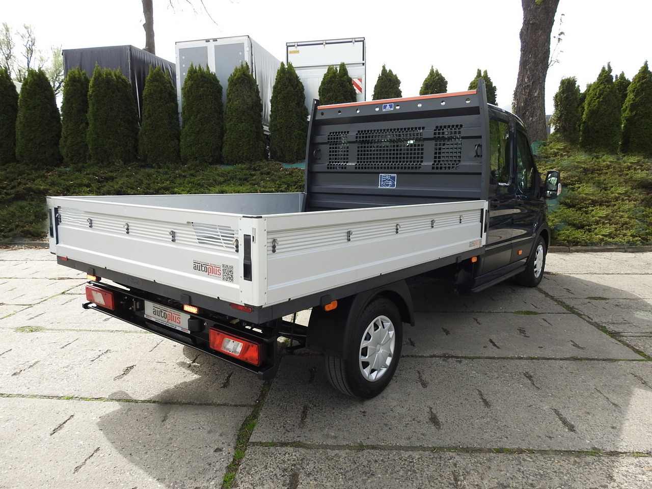 FORD TRANSIT STAKE BODY DOUBLE CABIN DOKA 7 SEATS CRUISE CONTROL AIR CONDITIONING LED LIGHTS  130HP - Utilitaire double cabine: photos 3 FORD TRANSIT STAKE BODY DOUBLE CABIN DOKA 7 SEATS CRUISE CONTROL AIR CONDITIONING LED LIGHTS  130HP - Utilitaire double cabine: photos 3
