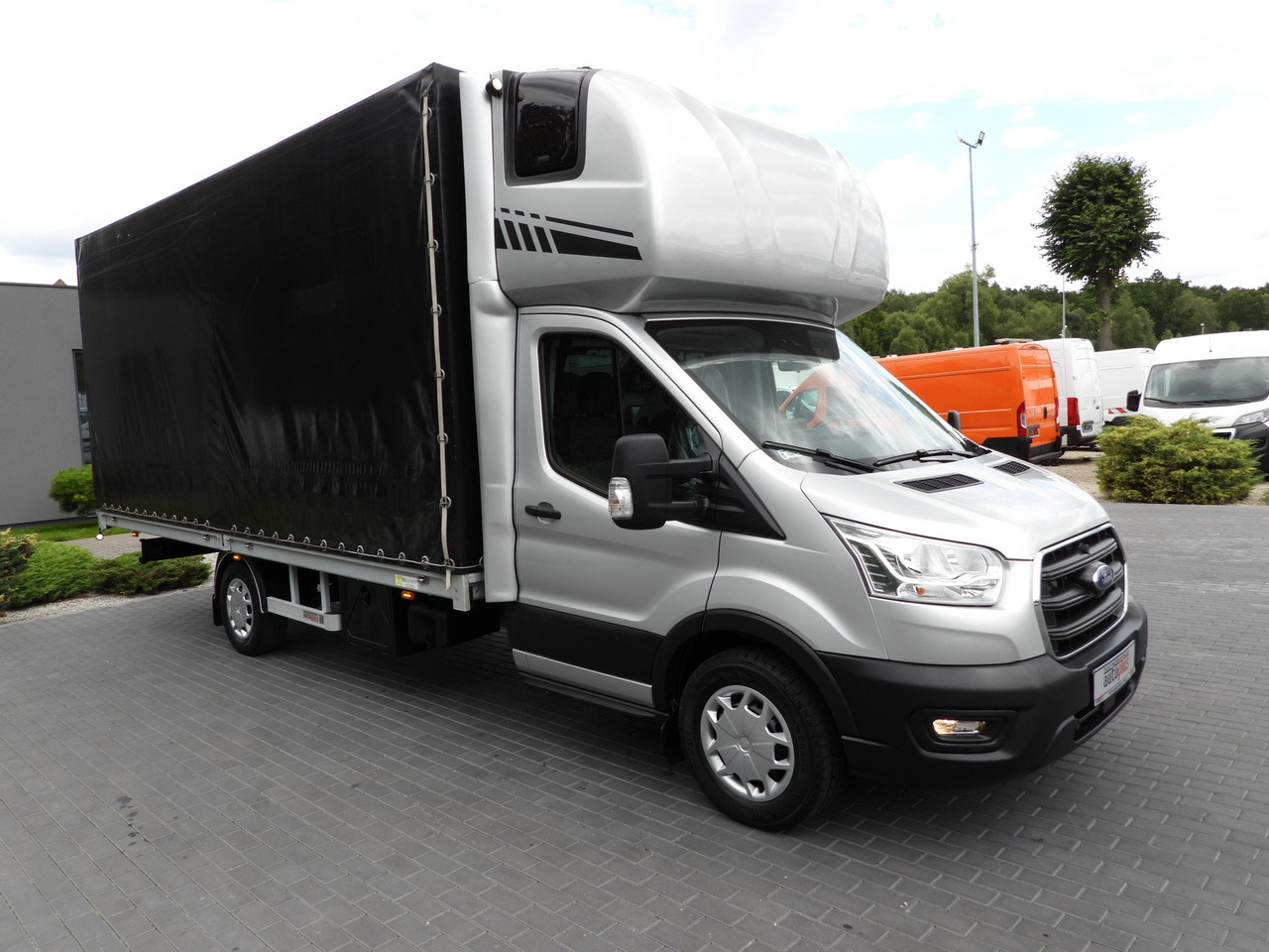 FORD TRANSIT TARPAULIN 10 PALLETS WEBASTO CRUISE CONTROL LED LIGHTS PNEUMATICS AIR CONDITIONING 160HP - Utilitaire rideaux coulissants (PLSC): photos 4 FORD TRANSIT TARPAULIN 10 PALLETS WEBASTO CRUISE CONTROL LED LIGHTS PNEUMATICS AIR CONDITIONING 160HP - Utilitaire rideaux coulissants (PLSC): photos 4