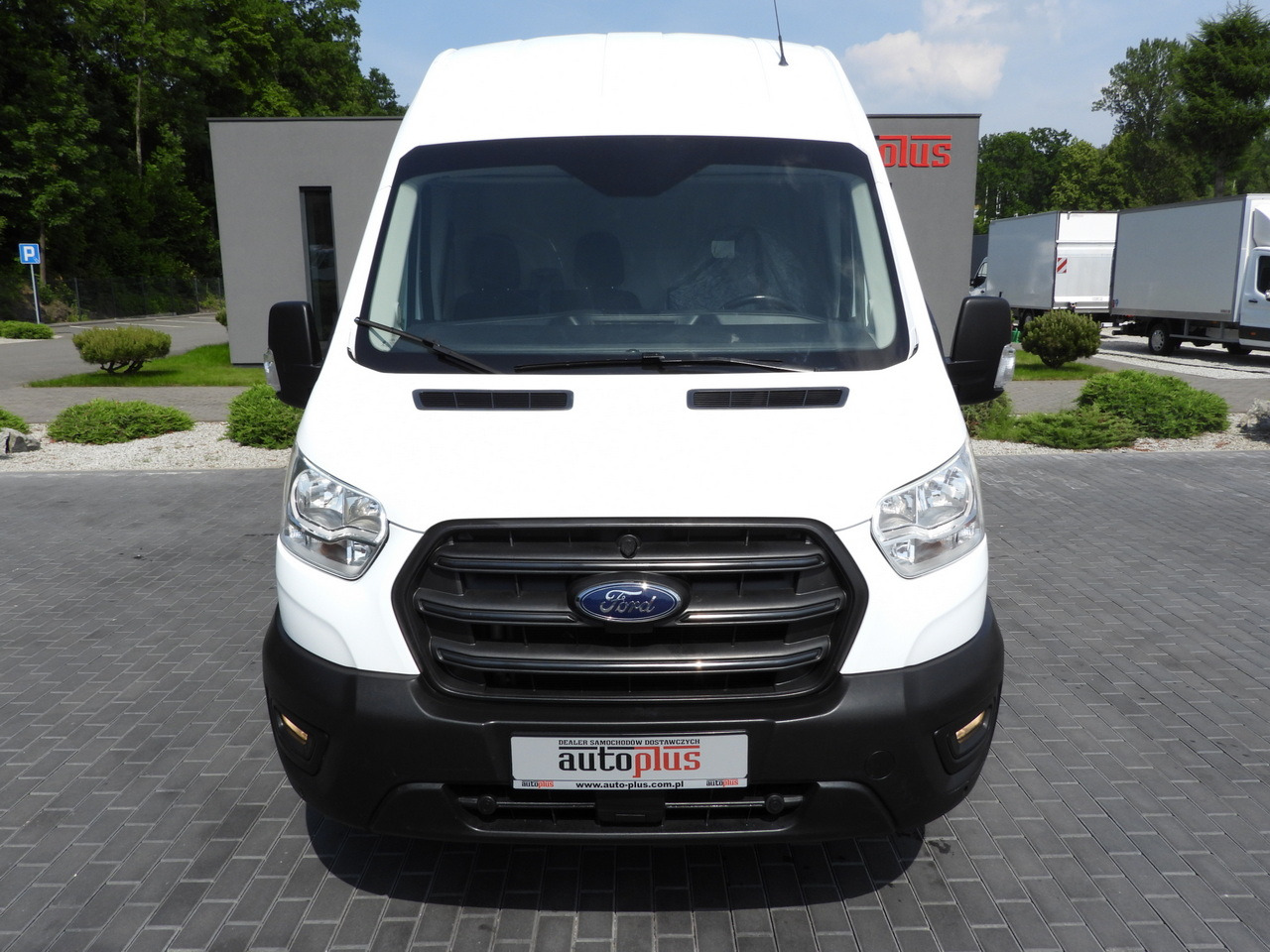FORD TRANSIT  VAN CRUISE CONTROL LED LIGHTS AIR CONDITIONING  130HP - Fourgon utilitaire: photos 5 FORD TRANSIT  VAN CRUISE CONTROL LED LIGHTS AIR CONDITIONING  130HP - Fourgon utilitaire: photos 5