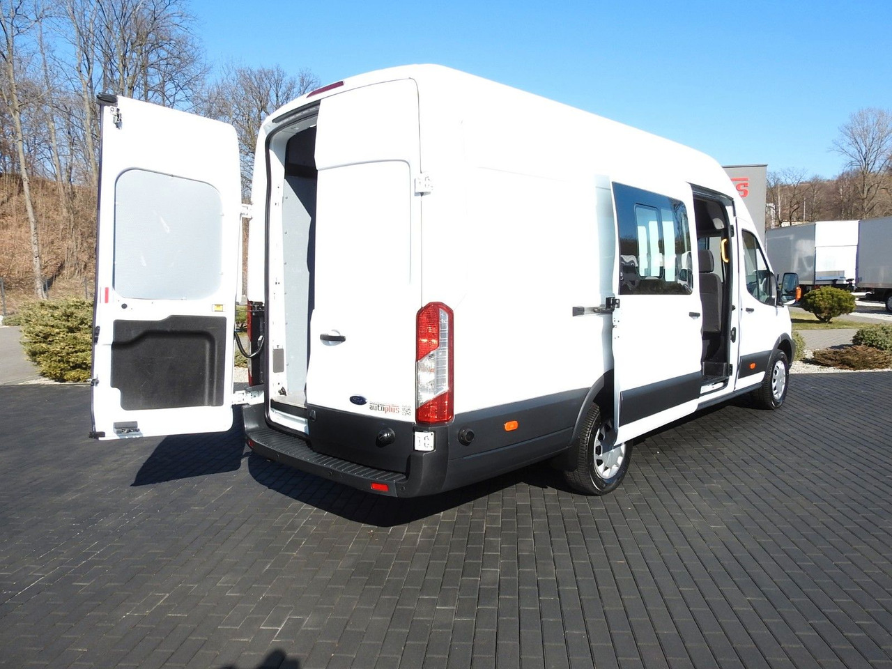 Ford TRANSIT KASTENWAGEN DOPPELKABINE 6 SITZE - Fourgon utilitaire, Utilitaire double cabine: photos 3 Ford TRANSIT KASTENWAGEN DOPPELKABINE 6 SITZE - Fourgon utilitaire, Utilitaire double cabine: photos 3
