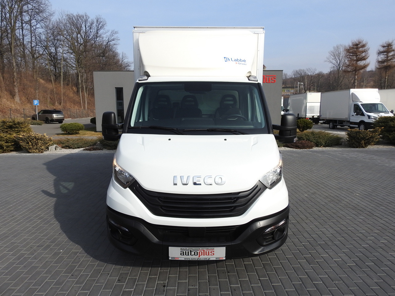 IVECO DAILY 35C16 BOX LIFT 8 PALLETS CRUISE CONTROL TWIN WHEELS AIR CONDITIONING 160HP - Fourgon grand volume: photos 5 IVECO DAILY 35C16 BOX LIFT 8 PALLETS CRUISE CONTROL TWIN WHEELS AIR CONDITIONING 160HP - Fourgon grand volume: photos 5