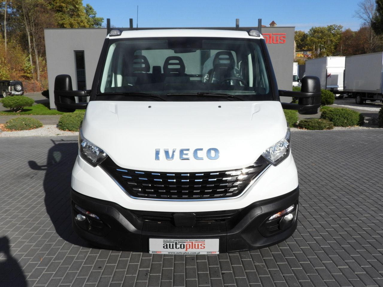 IVECO DAILY 35S14 STAKE BODY 8 PALLETS CRUISE CONTROL AIR CONDITIONING 140HP - Utilitaire plateau: photos 5 IVECO DAILY 35S14 STAKE BODY 8 PALLETS CRUISE CONTROL AIR CONDITIONING 140HP - Utilitaire plateau: photos 5