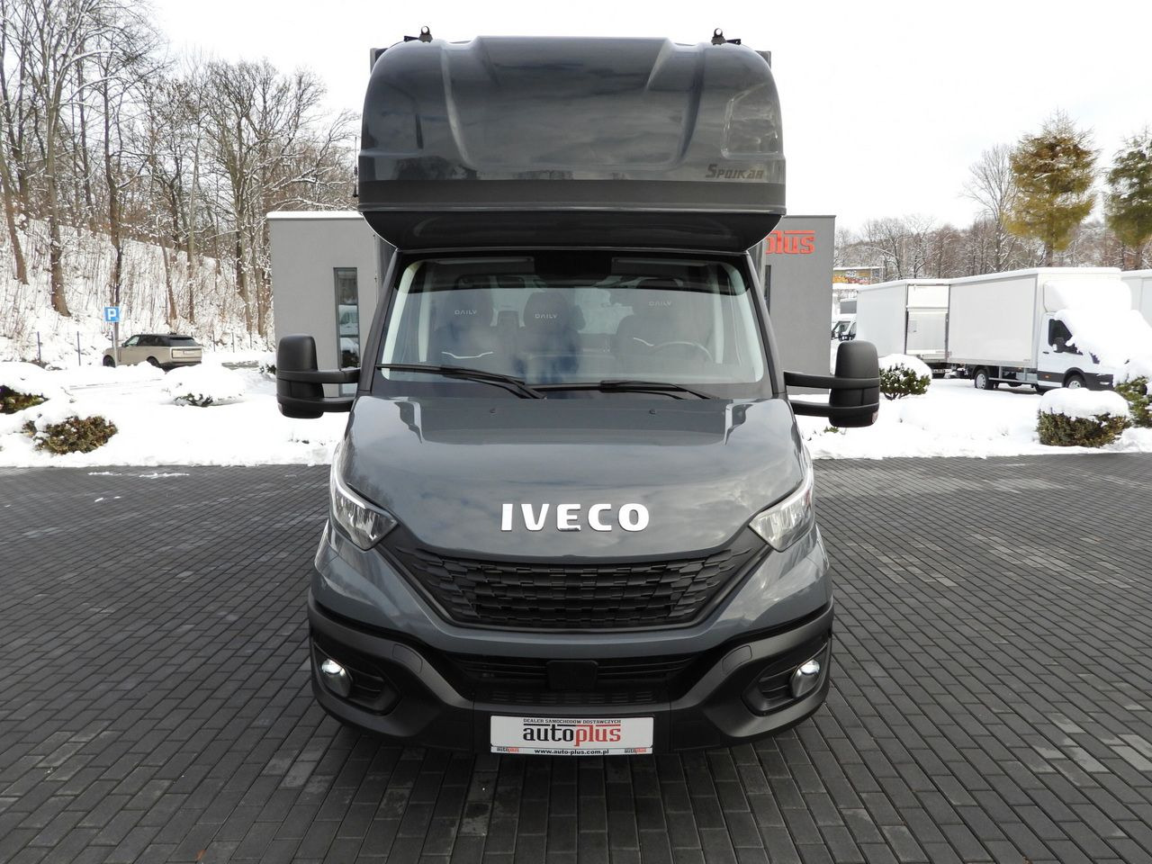 IVECO DAILY 35S18 TARPAULIN 10 PALLETS WEBASTO CRUISE CONTROL LED LIGHTS PNEUMATICS AIR CONDITIONING 180HP - Utilitaire rideaux coulissants (PLSC): photos 5 IVECO DAILY 35S18 TARPAULIN 10 PALLETS WEBASTO CRUISE CONTROL LED LIGHTS PNEUMATICS AIR CONDITIONING 180HP - Utilitaire rideaux coulissants (PLSC): photos 5