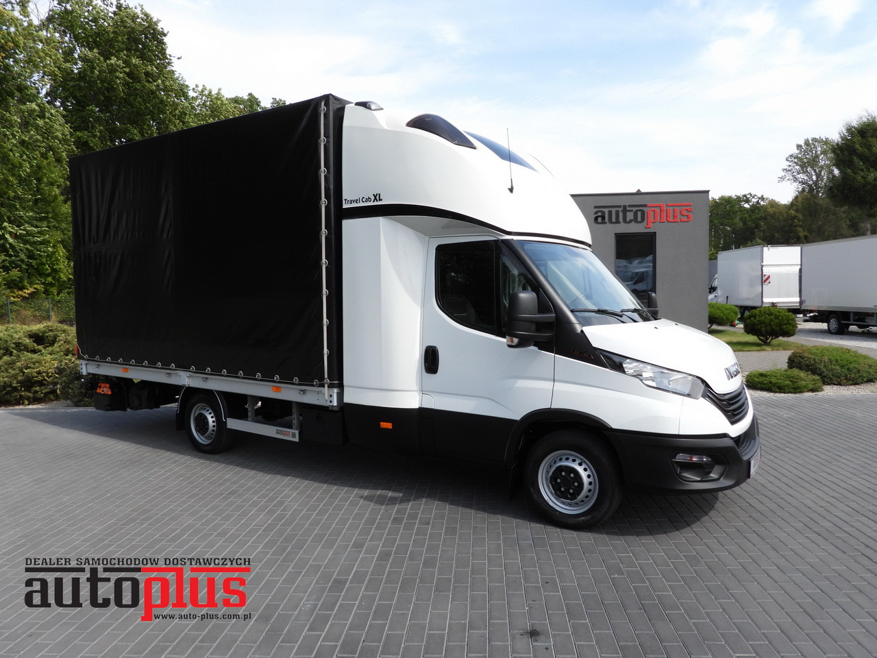 IVECO DAILY 35S18 TARPAULIN LIFT 8 PALLETS CRUISE CONTROL AIR CONDITIONING 180HP - Utilitaire rideaux coulissants (PLSC): photos 1 IVECO DAILY 35S18 TARPAULIN LIFT 8 PALLETS CRUISE CONTROL AIR CONDITIONING 180HP - Utilitaire rideaux coulissants (PLSC): photos 1