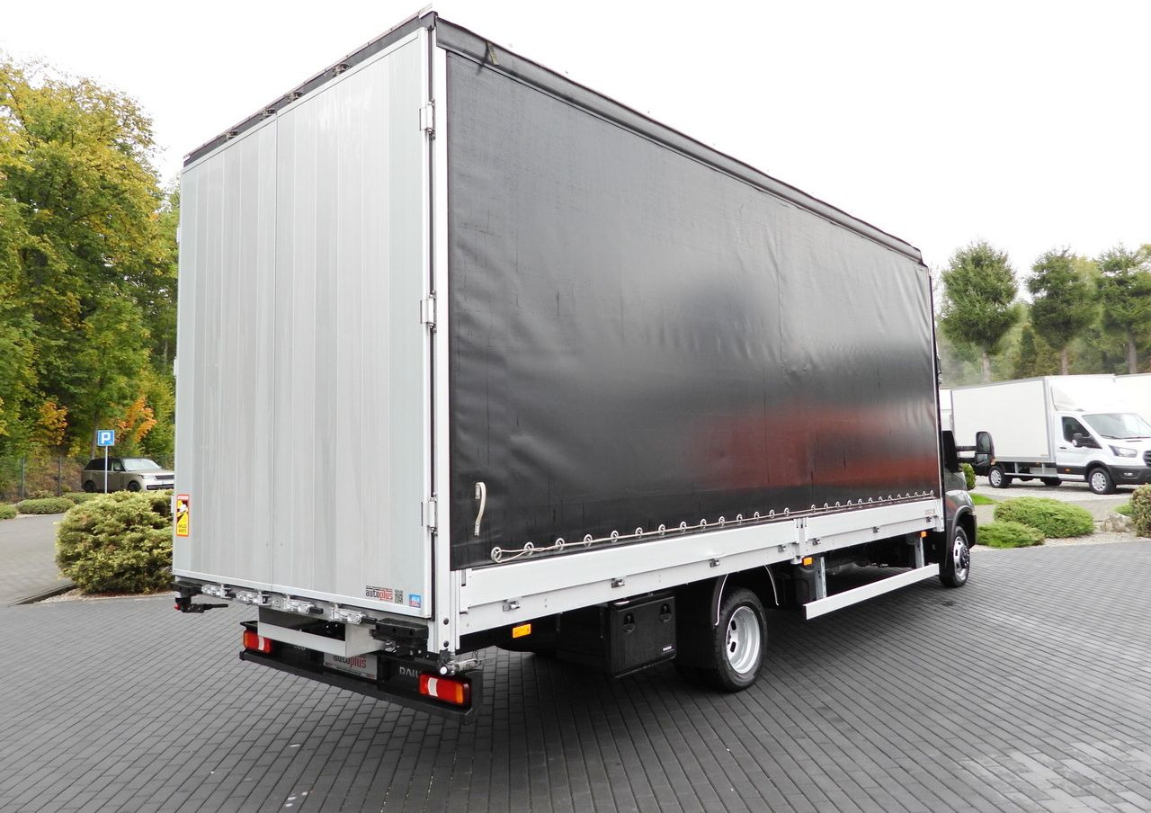 IVECO DAILY 50C18 TARPAULIN 14 PALLETS WEBASTO CRUISE CONTROL PNEUMATICS TWIN WHEELS AIR CONDITIONING 180HP - Utilitaire rideaux coulissants (PLSC): photos 3 IVECO DAILY 50C18 TARPAULIN 14 PALLETS WEBASTO CRUISE CONTROL PNEUMATICS TWIN WHEELS AIR CONDITIONING 180HP - Utilitaire rideaux coulissants (PLSC): photos 3