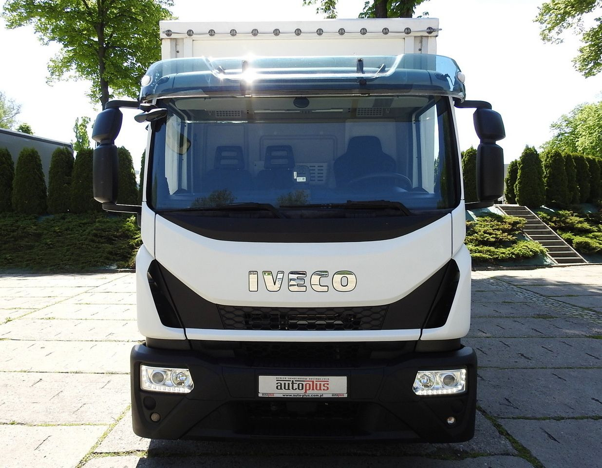 IVECO EUROCARGO 120 - 220 TARPAULIN LIFT 20 PALLETS LED LIGHTS AUTOMATIC TRANSMISSION HI-MATIC TWIN WHEELS AIR CONDITIONING 220HP - Camion à rideaux coulissants: photos 5 IVECO EUROCARGO 120 - 220 TARPAULIN LIFT 20 PALLETS LED LIGHTS AUTOMATIC TRANSMISSION HI-MATIC TWIN WHEELS AIR CONDITIONING 220HP - Camion à rideaux coulissants: photos 5