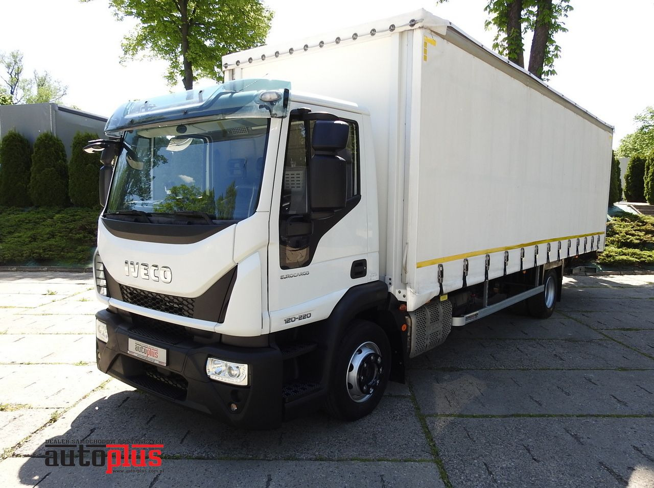 IVECO EUROCARGO 120 - 220 TARPAULIN LIFT 20 PALLETS LED LIGHTS AUTOMATIC TRANSMISSION HI-MATIC TWIN WHEELS AIR CONDITIONING 220HP - Camion à rideaux coulissants: photos 1 IVECO EUROCARGO 120 - 220 TARPAULIN LIFT 20 PALLETS LED LIGHTS AUTOMATIC TRANSMISSION HI-MATIC TWIN WHEELS AIR CONDITIONING 220HP - Camion à rideaux coulissants: photos 1