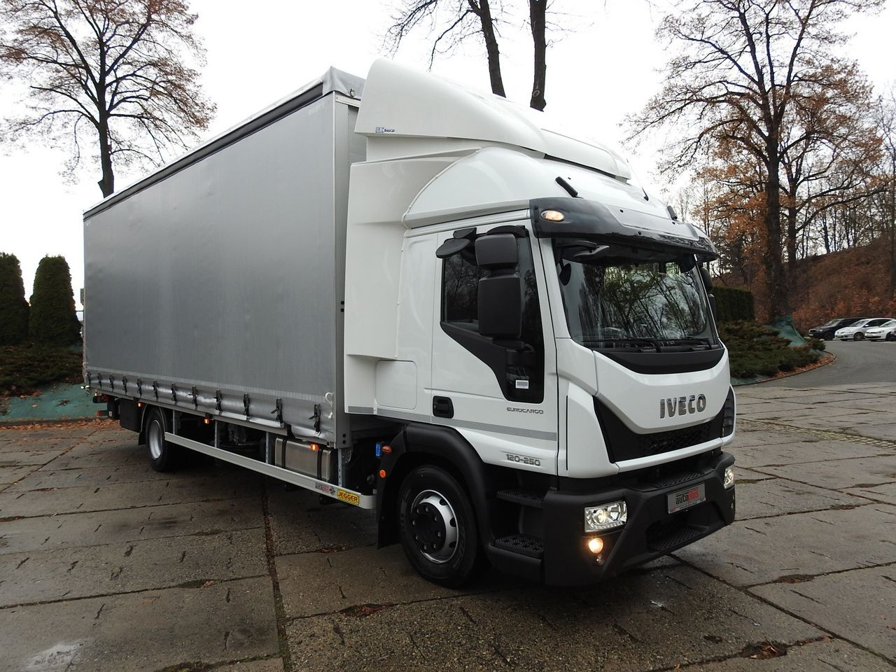 Crédit-bail de IVECO EUROCARGO 120-250 NEW TARPAULIN LIFT 18 PALLETS WEBASTO CRUISE CONTROL AIR CONDITIONING LED LIGHTS PNEUMATICS AUTOMATIC TRANSMISSION HI-MATIC 250HP IVECO EUROCARGO 120-250 NEW TARPAULIN LIFT 18 PALLETS WEBASTO CRUISE CONTROL AIR CONDITIONING LED LIGHTS PNEUMATICS AUTOMATIC TRANSMISSION HI-MATIC 250HP: photos 31