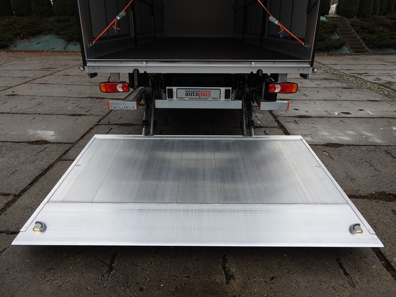 Crédit-bail de IVECO EUROCARGO 120-250 NEW TARPAULIN LIFT 18 PALLETS WEBASTO CRUISE CONTROL AIR CONDITIONING LED LIGHTS PNEUMATICS AUTOMATIC TRANSMISSION HI-MATIC 250HP IVECO EUROCARGO 120-250 NEW TARPAULIN LIFT 18 PALLETS WEBASTO CRUISE CONTROL AIR CONDITIONING LED LIGHTS PNEUMATICS AUTOMATIC TRANSMISSION HI-MATIC 250HP: photos 15